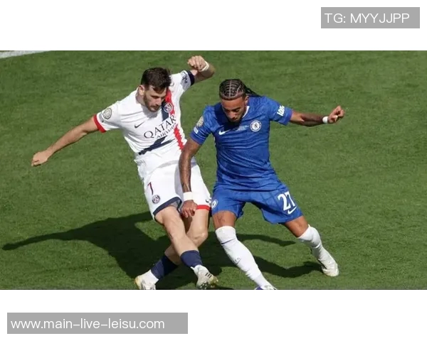 罗伯特桑切斯与库库雷利亚今日重返训练场状态回暖